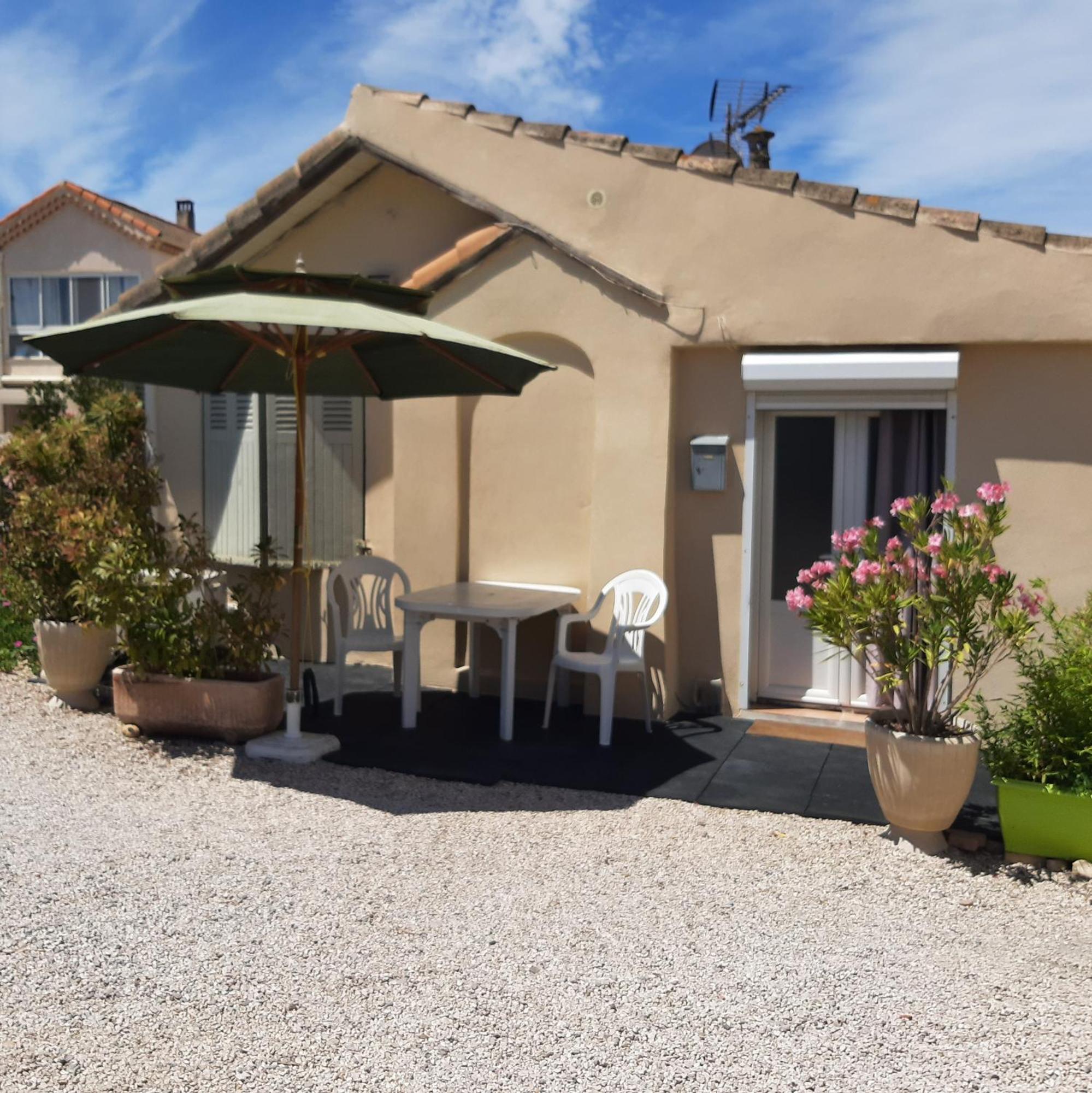 Appartement Meuble Bord De Mer Fos Sur Mer Фос-сюр-Мер Экстерьер фото